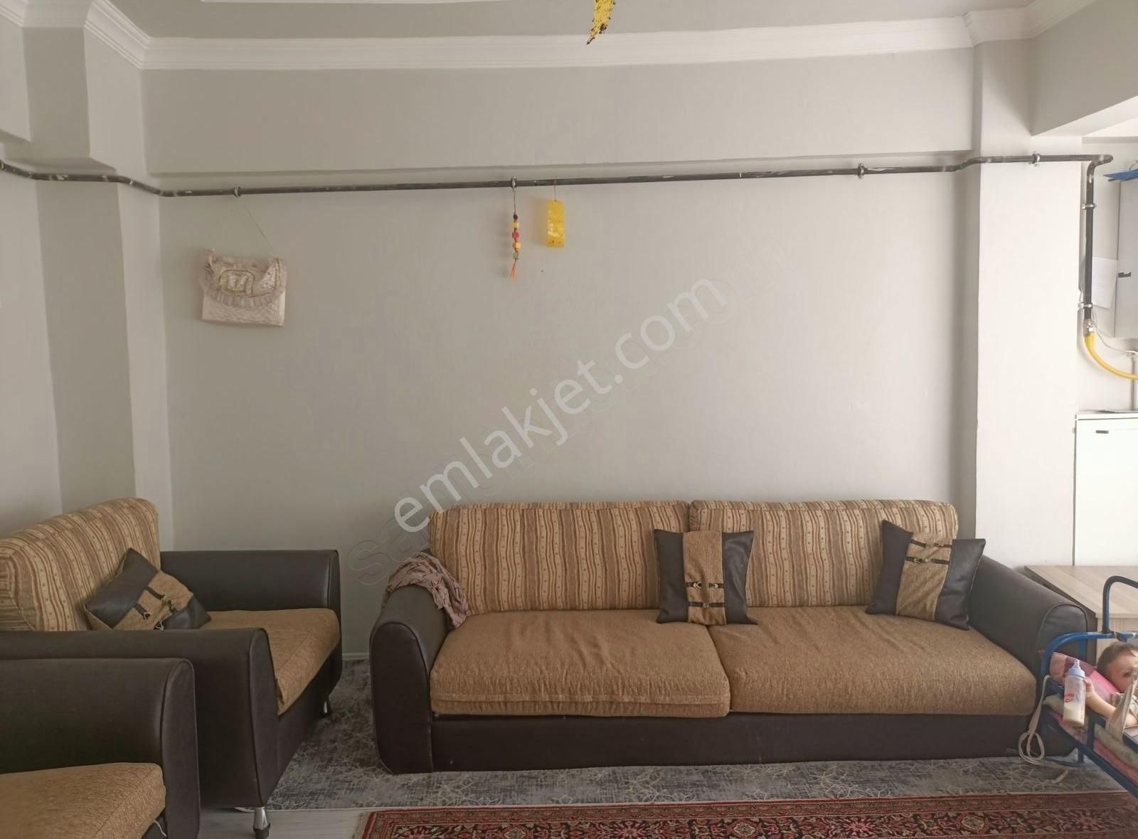 Karacabey Tabaklar Satılık Daire KARACABEY TABAKLAR MH.DE SATILIK ARA KAT DAİRE