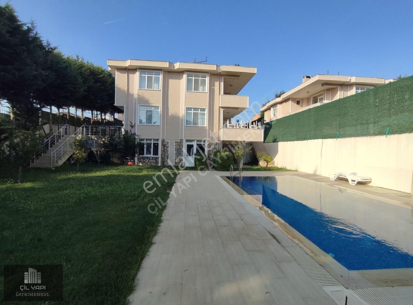 Silivri Selimpaşa Satılık Villa SELİMPAŞA ARAPTEPE 5+1 ODALI 300 M2 KAPALI ALANLI SATILIK VİLA