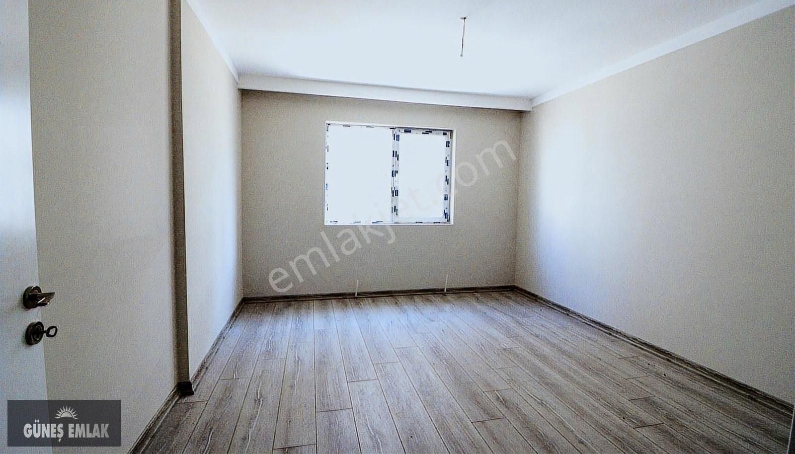 Sincan 29 Ekim Satılık Daire PARK CEPHELİ ARA KAT SATILIK 3+1 DAİRE UYGUN FİYAT