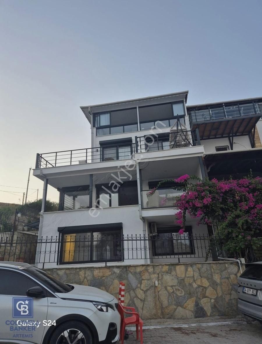 Bodrum Akyarlar Satılık Villa Bodrum Deniz Manzaralı Satılık Tripleks Villa