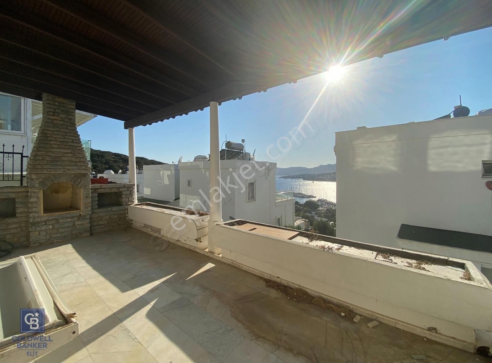 Bodrum Bitez Satılık Villa Bodrum Bitez Deniz Manzaralı Site İçerisinde 4+1 Villa