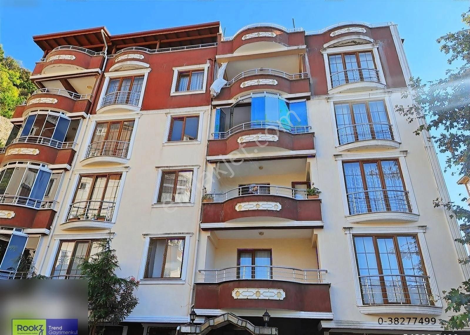 Çınarcık Esenköy Bld. (Aliye Hanım) Satılık Daire YALOVA DA HARİKA KONUMDA ÇİFT GİRİŞLİ ÇATI DUBLEX