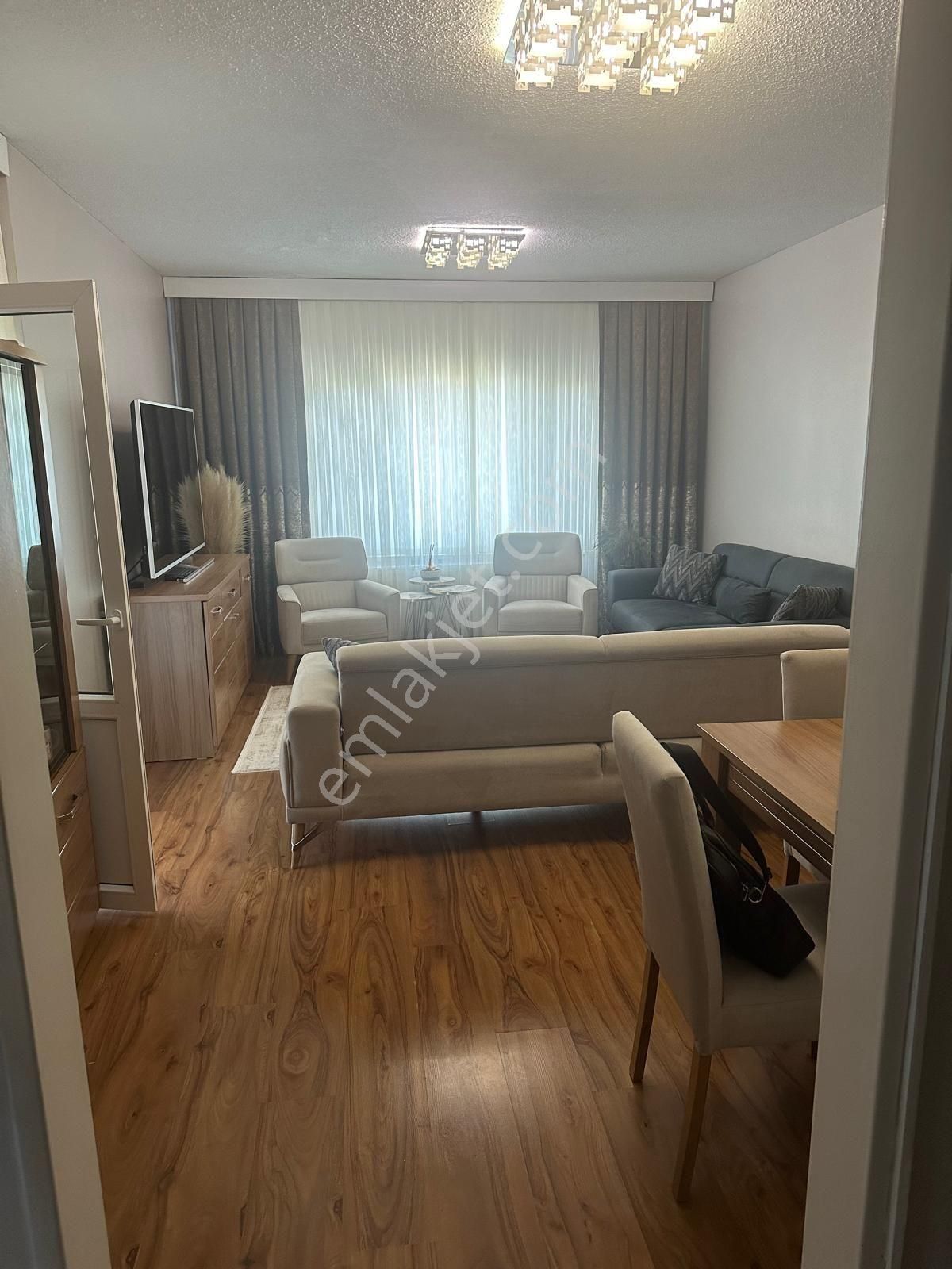 Pendik Yenişehir Satılık Daire PENDİK YENİŞEHİR'DE SATILIK 3+1 SİTEDE FIRSAT DAİRE