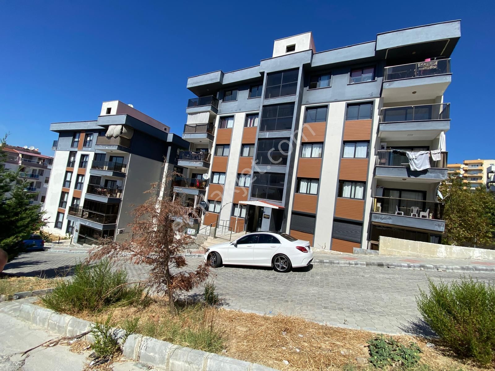 Kuşadası Türkmen Satılık Daire    KUŞADASI'NDA 3+1 SIFIR HAVUZLU SİTEDE SATILIK DAİRE