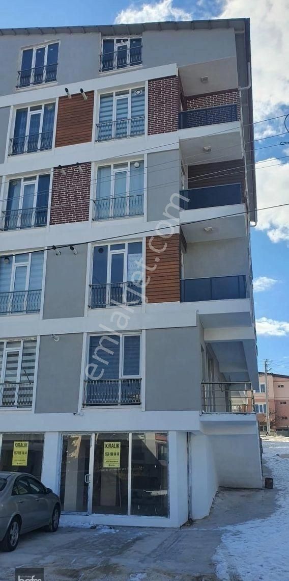 Burdur Merkez Emek Satılık Daire Emek mahallesinde Büyük 1+1