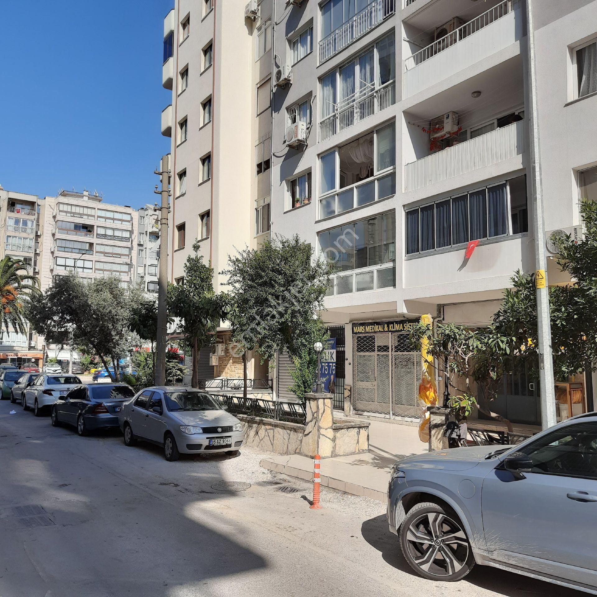 Ucyolmetro Kaymakamlık Iller Bankası Polıs Okulu Yakını Esyalı-eşyasız 2+1 Kıralık Daıre