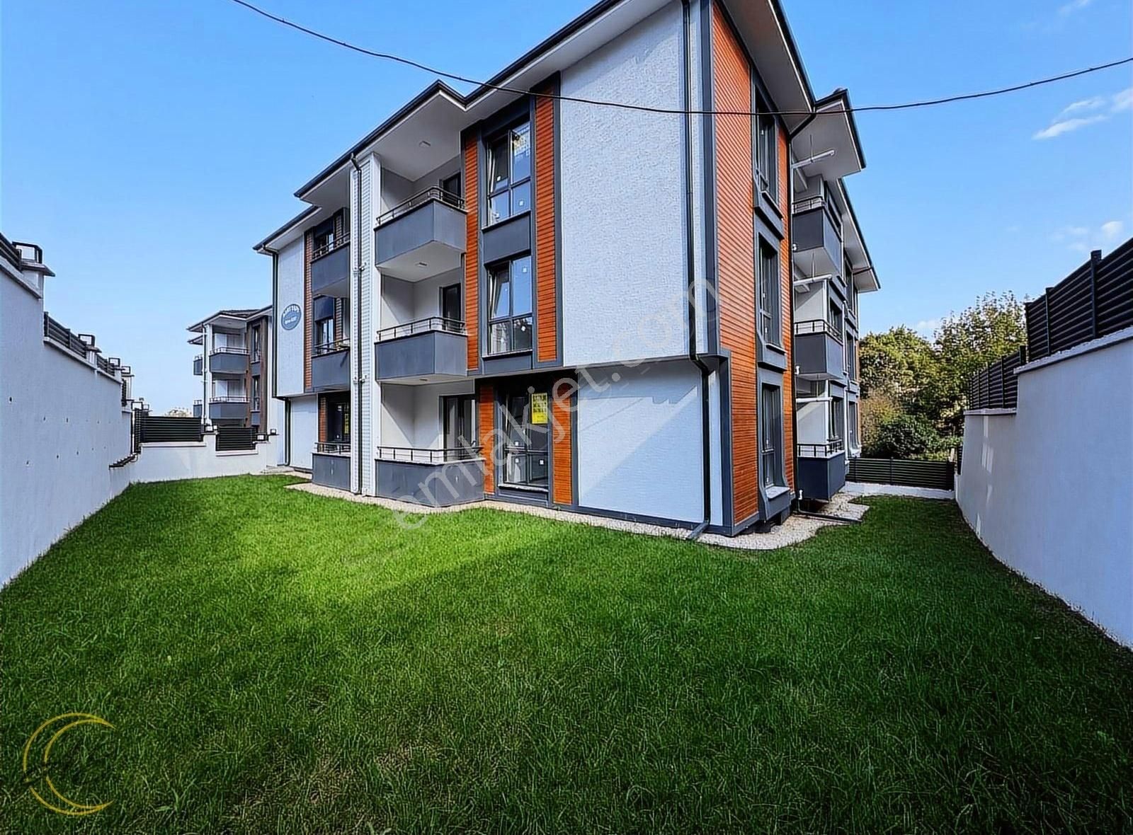 Arifiye Fatih Satılık Daire FATİHTE 3+1 LÜKS DAİRE / OTOPARK ASANSÖR VE KUMANDALI GİRİŞ