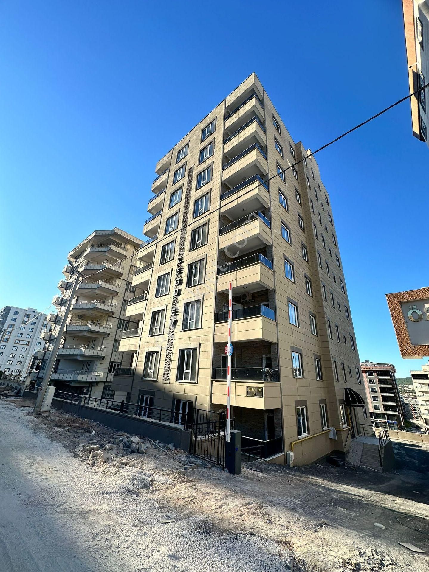 Karaköprü Narlıkuyu Satılık Daire YAVUZ EMLAK TAN SATILIK DAİRE ARAKAT KARAKÖPRÜ BADİLLİ DA 3 ODA SIFIR DAİRE 