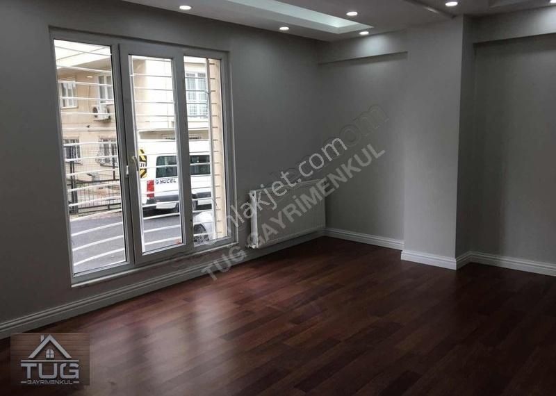 Ümraniye Site Satılık Daire FİNANS MERKEZİ YANI SATILIK 3+1 ARA KAT DAİRE - TUĞ