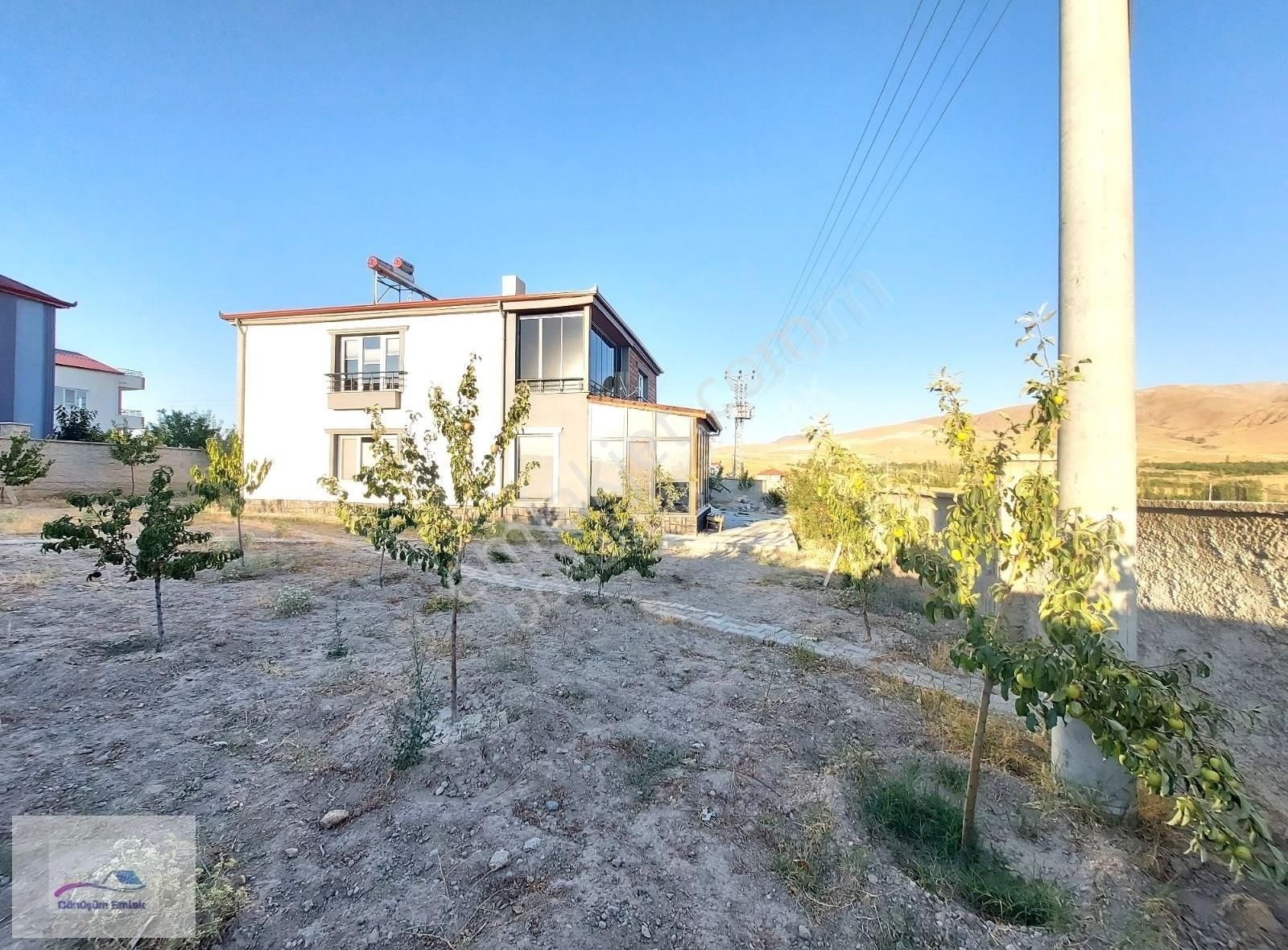 Niğde Merkez Gümüşler Bld. (Eski Gümüş) Satılık Villa İmarlı Dönüşüm Emlak'tan Niğde Eski Gümüşte Satılık Dubleks