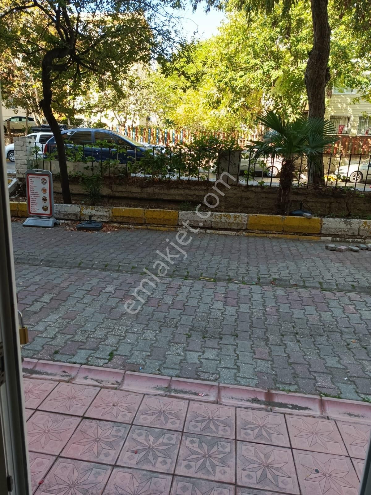 Beylikdüzü Gürpınar Kiralık Dükkan & Mağaza Beylikdüzü Gürpınarda Kiralık 45 M2 Boş Dükkan