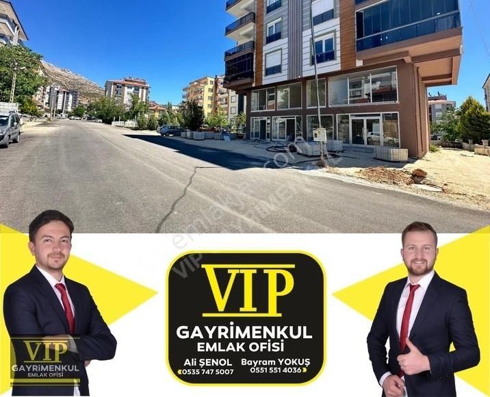 Elmalı Yeni Satılık Dükkan & Mağaza VIP GAYRİMENKUL ' den PAZAR YERİ ALTINDA SATILIK 3 KATLI DÜKKAN