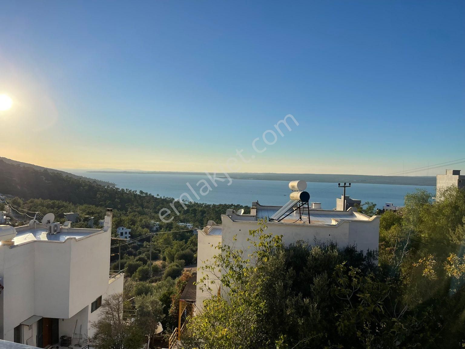 Didim Akbük Satılık Villa  Didim Akbük'de Panoramik Deniz Manzarasına Sahip Lüks Malikene