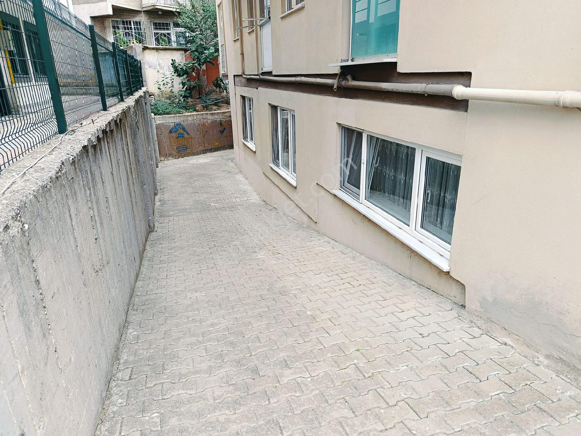 Osmangazi Soğukkuyu Satılık Daire  DOWNTOWN ARKASI 170 m² BAHÇELİ DAİRE