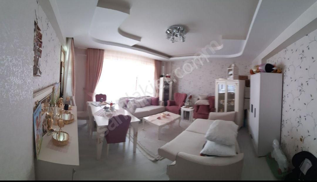 Bağlar Bağcılar Satılık Daire ARAM TİGRAN CADDESİ ACİL SATILIK 3+1 DAİRE 