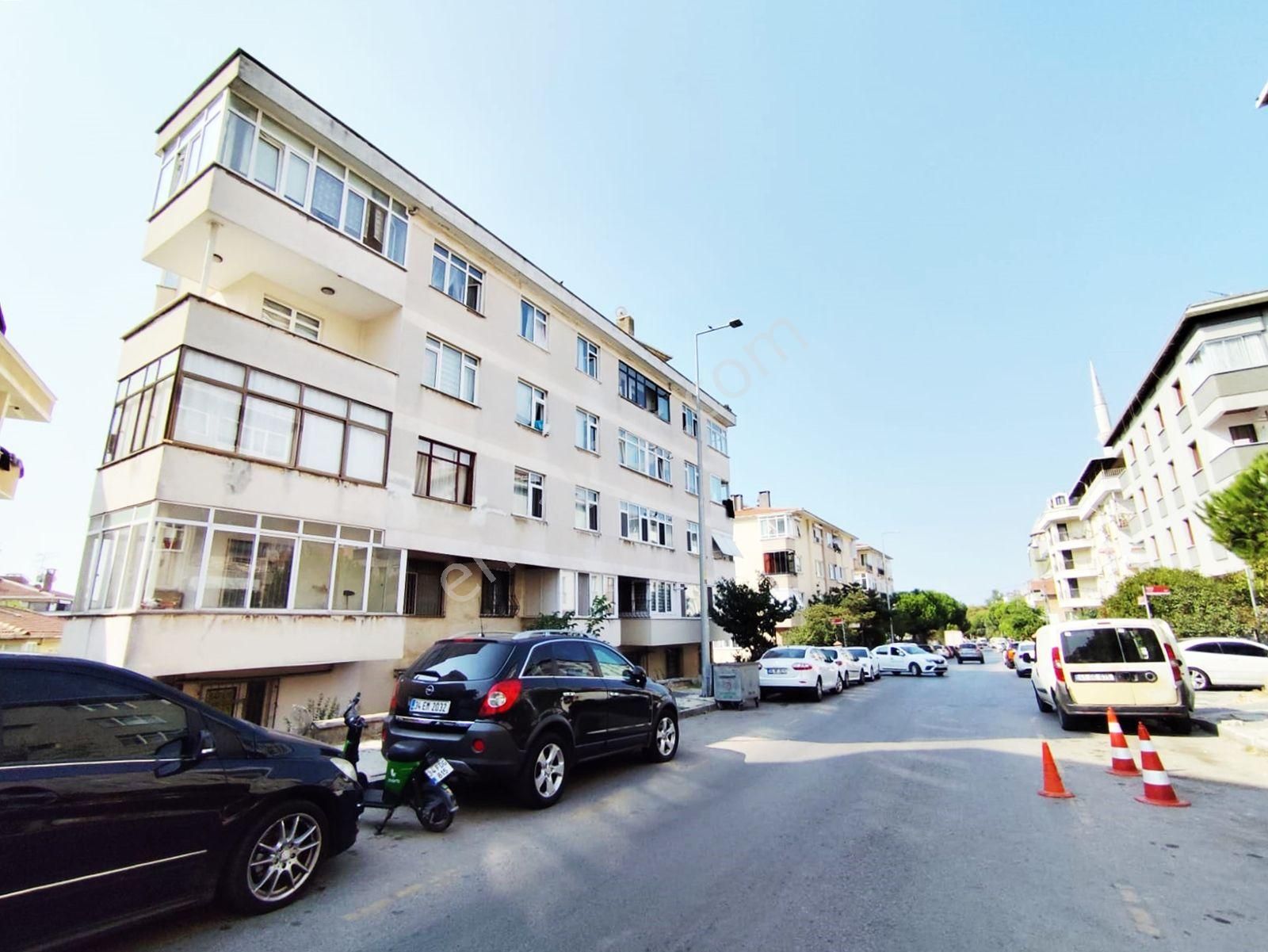 Maltepe Altıntepe Satılık Daire  Mertcan dan Altıntepe Mah Balkonlu 2+1 İskanlı Araç Takaslı