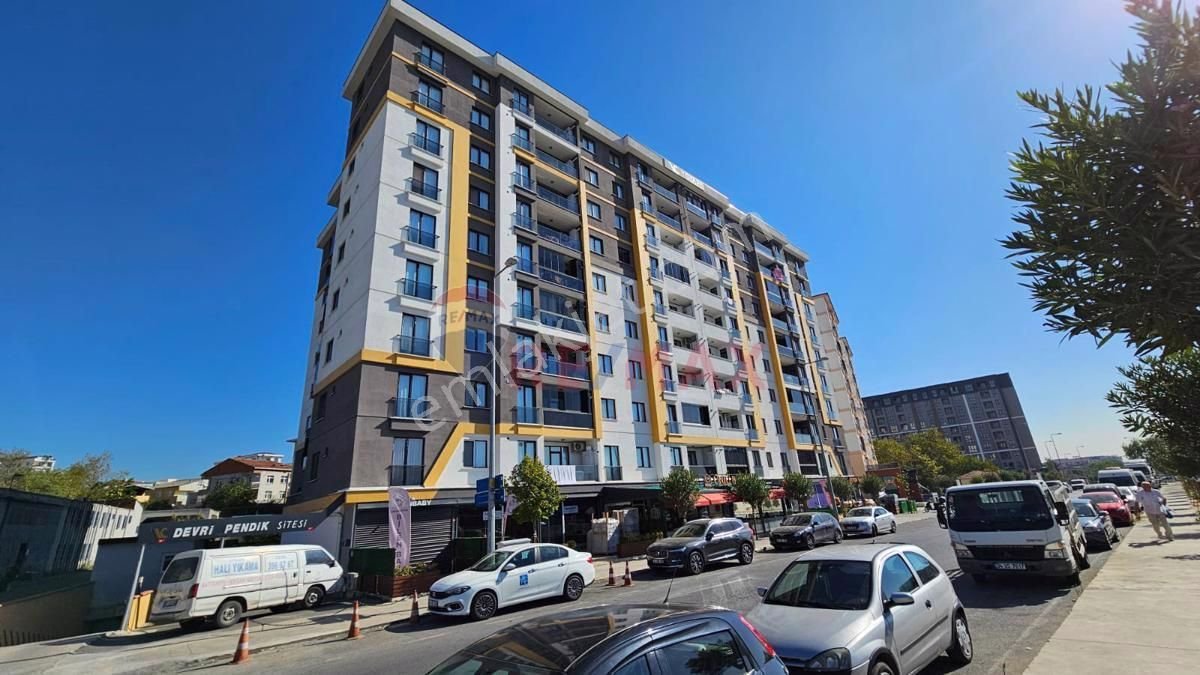 Pendik Güllü Bağlar Satılık Daire REMAX Mavi'den Pendik' te site içi 3+1 ,120 m2 satılık daire