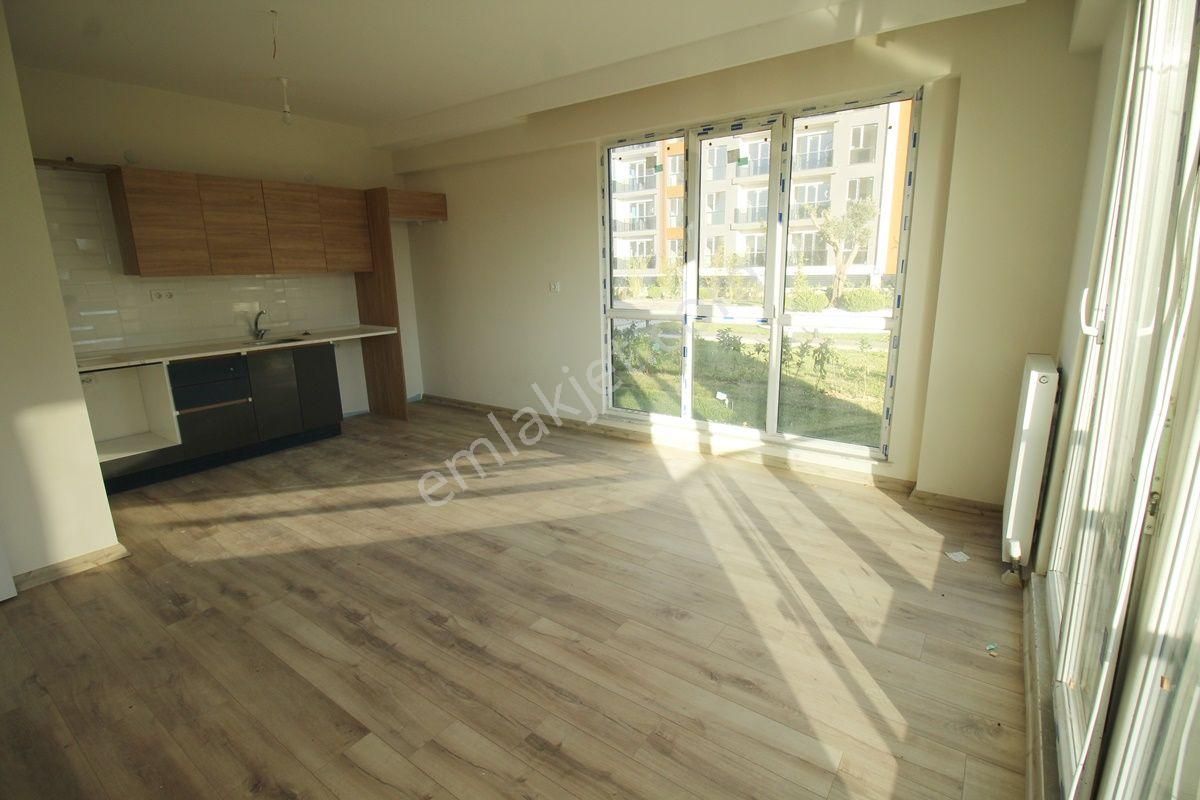 Çorlu Hürriyet Kiralık Daire  EMLAK KONUTLARI NEZİH BÖLGEDE SİTE İÇİNDE 1+1 55 M2 KİRALIK DAİRE