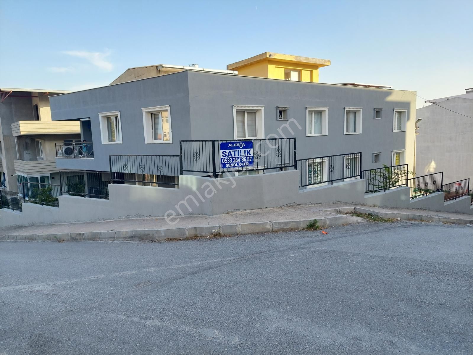 Bornova Kızılay Satılık Daire Bornova Kızılayda Satılık 120m2 3+1 Kapalı Mutfaklı Otoparklı Yeni Tadilatlı Ara Kat Daire