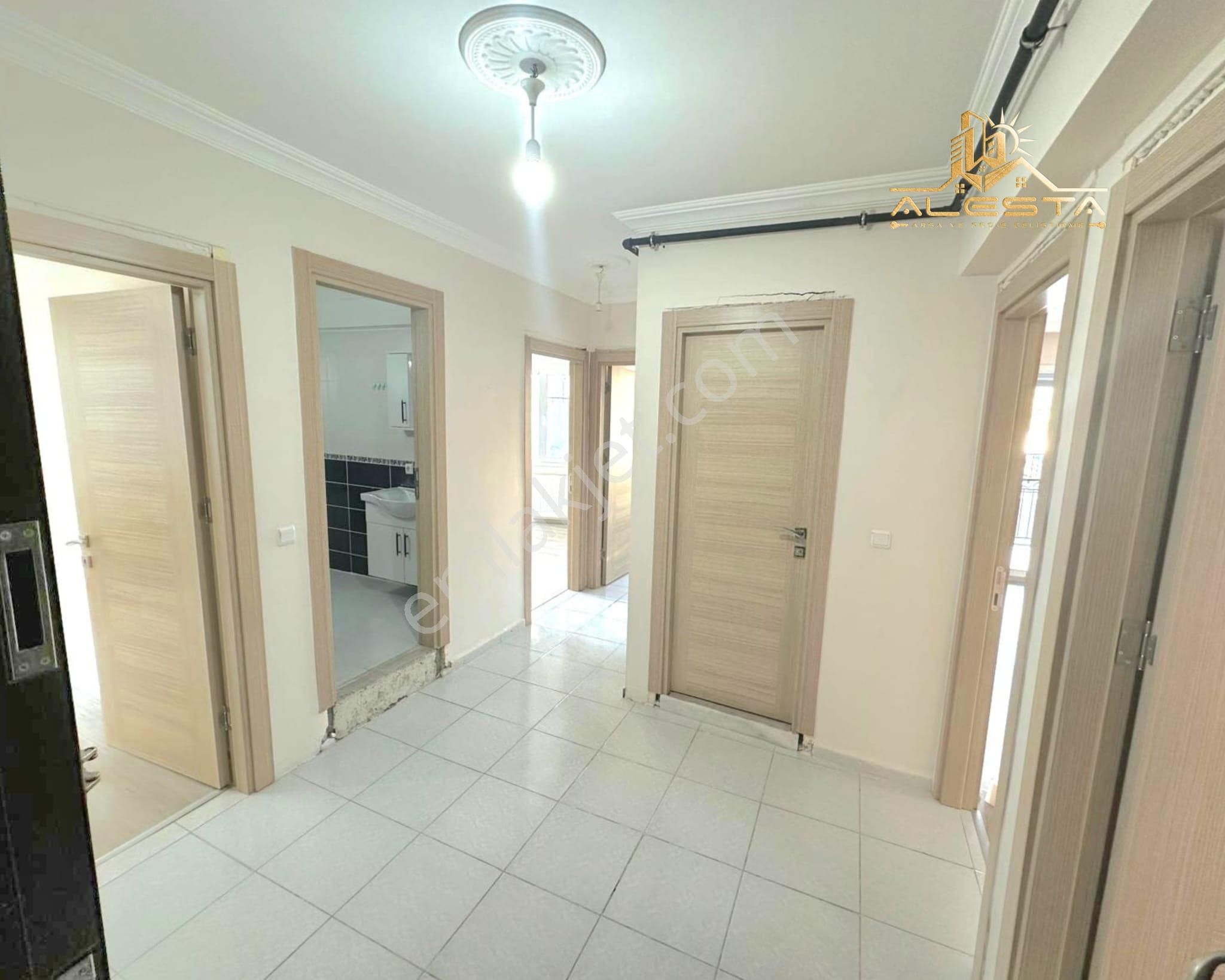 Bornova Kızılayda Satılık 120m2 3+1 Kapalı Mutfaklı Otoparklı Yeni Tadilatlı Ara Kat Daire - Görsel 12