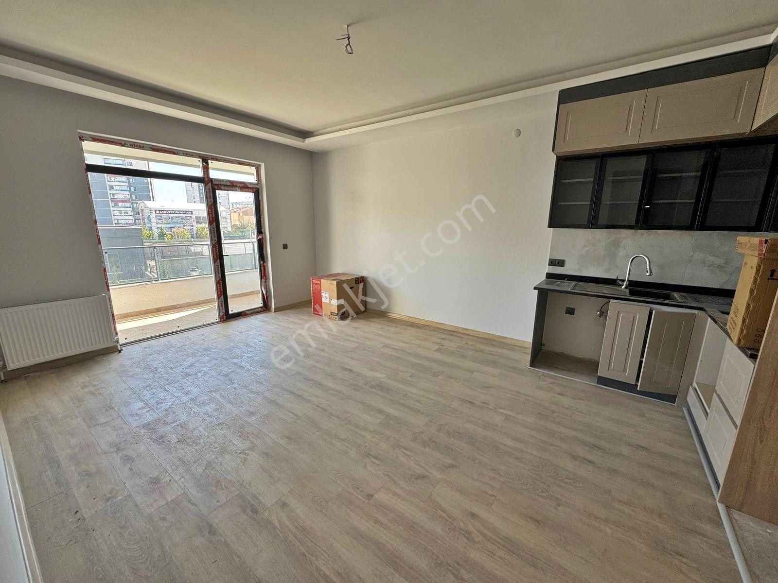 Etimesgut Bağlıca Satılık Daire  BAĞLICA DA SİTE İÇERİSİNDE CADDE ÜSTÜ 2+1 SATILIK DAİRE