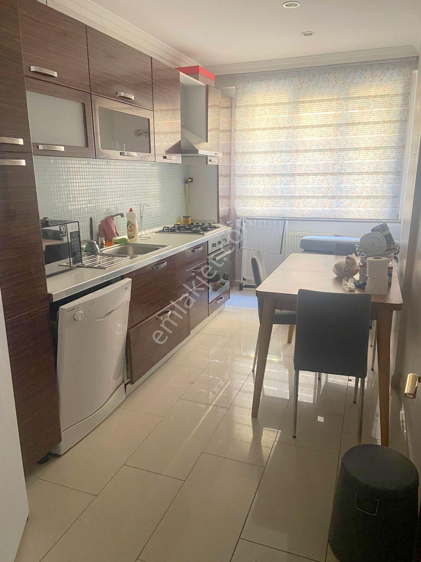 Bakırköy Osmaniye Hastaneye Yakın Kiralık Daire  YENİ BİNADA OSMANİYE MERKEZİNE YAKIN FULL EŞYALI 2+1 80M2 KİRALIK DAİRE