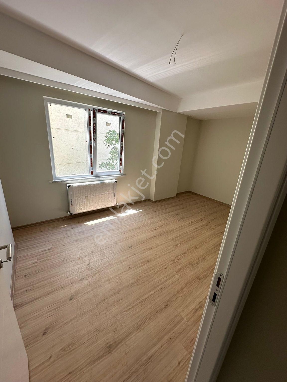 Kartal Esentepe Satılık Daire  KARTAL ESENTEPEDE 2+1 SIFIR DAİRE