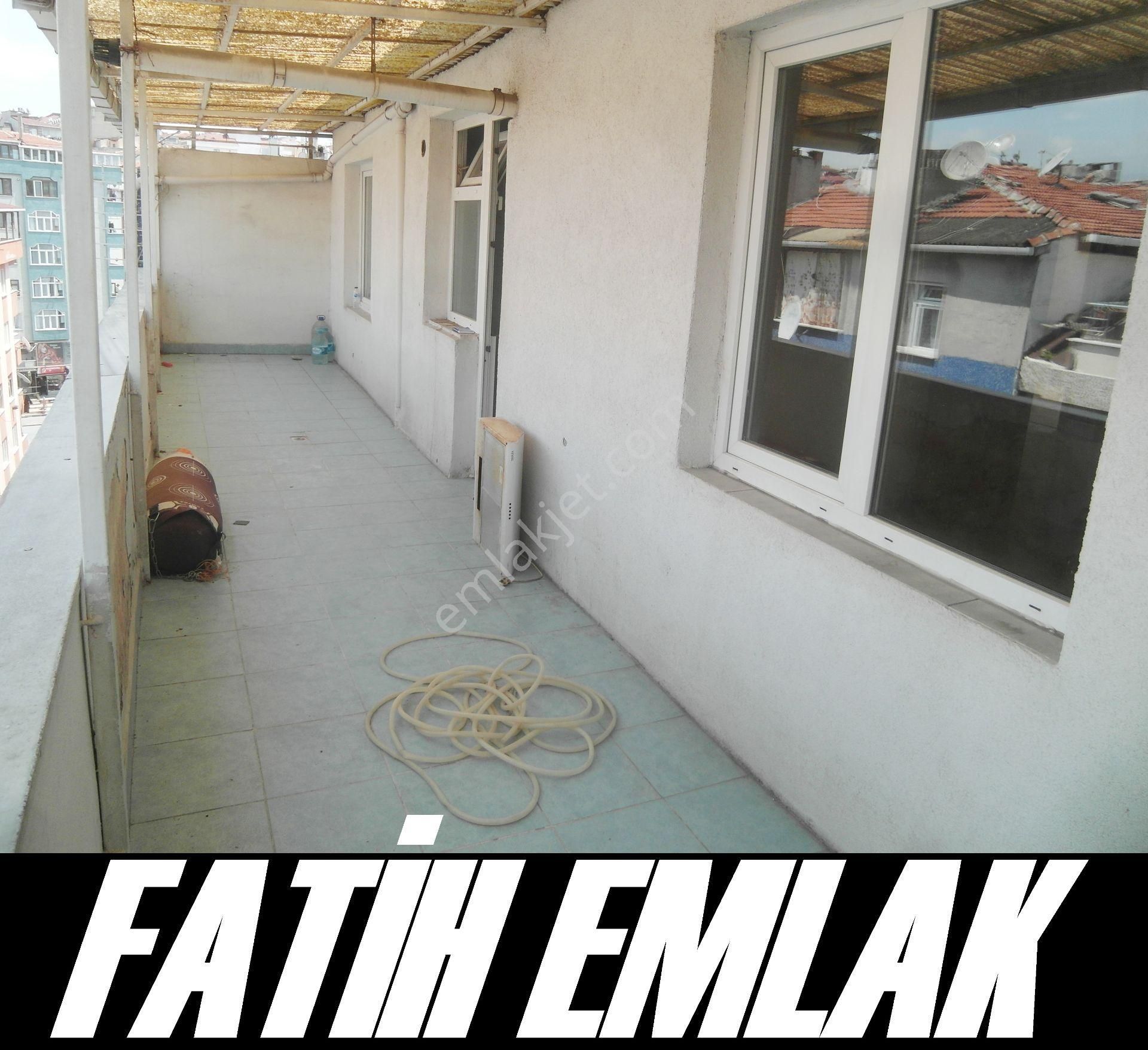 Bahçelievler Zafer Hastaneye Yakın Kiralık Daire  FATİH EMLAK TAN 3+1 MERKEZ CAMİ YAKINI GENİŞ FERAH DAİRE 