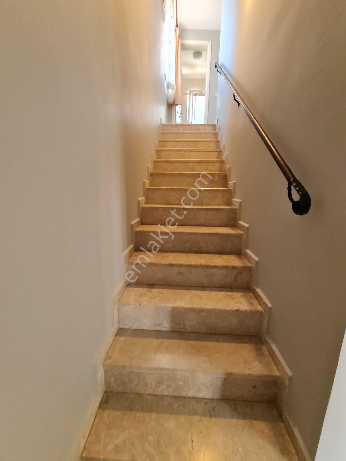 Goldhouse Dan Satılık Site İçerisinde Fırsat Havuzlu Villa - Görsel 19