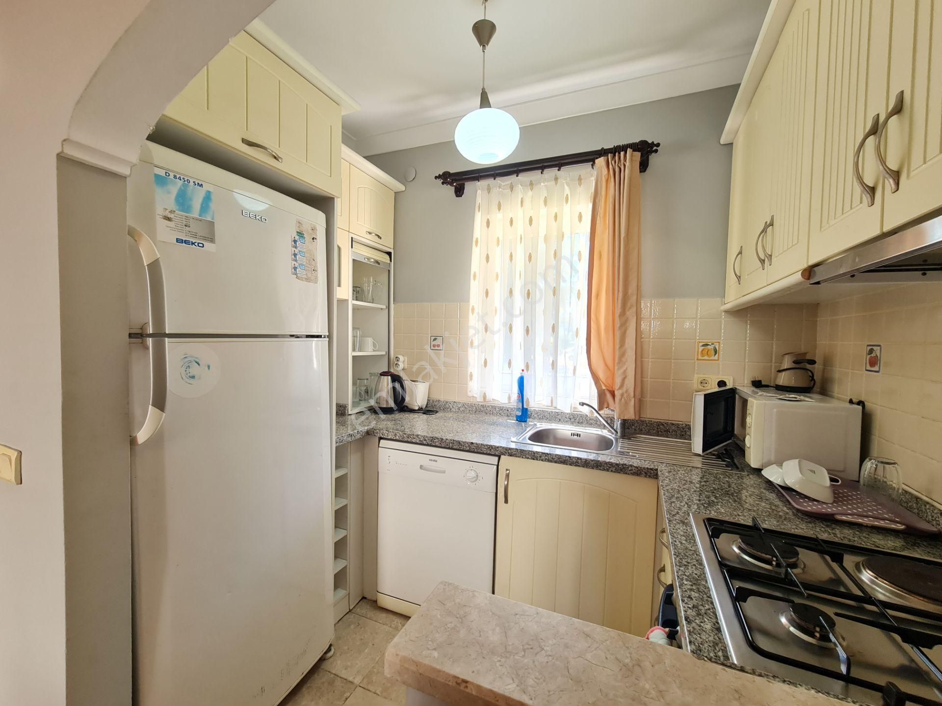 Goldhouse Dan Satılık Site İçerisinde Fırsat Havuzlu Villa - Görsel 14