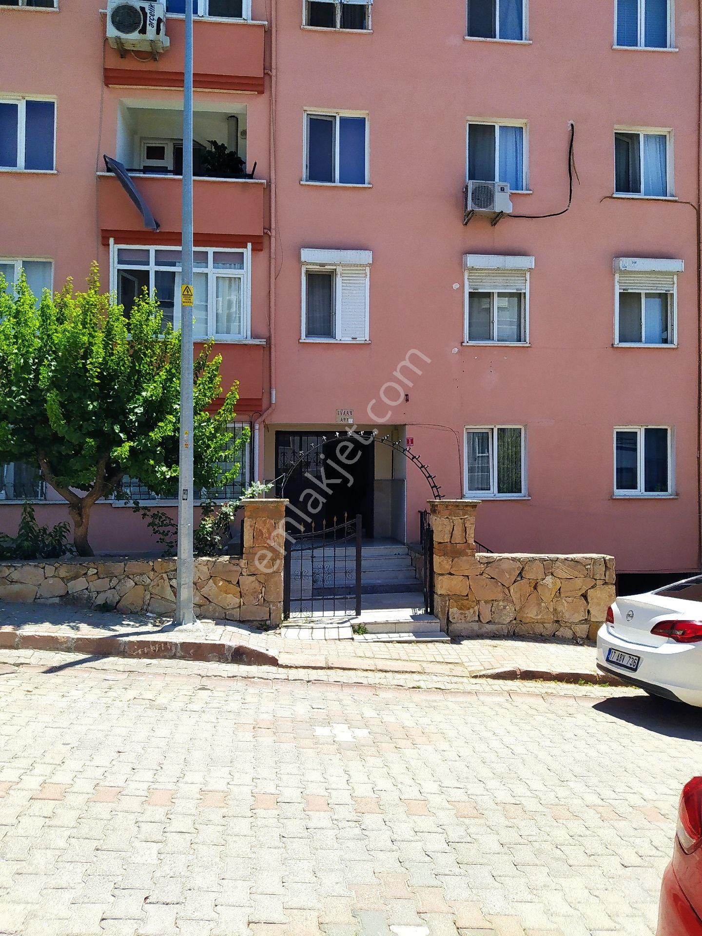 Ayvalık Ali Çetinkaya Satılık Daire SATILIK 3+1 DEPREM YÖTMENLİĞİNE UYGUN DAİRE