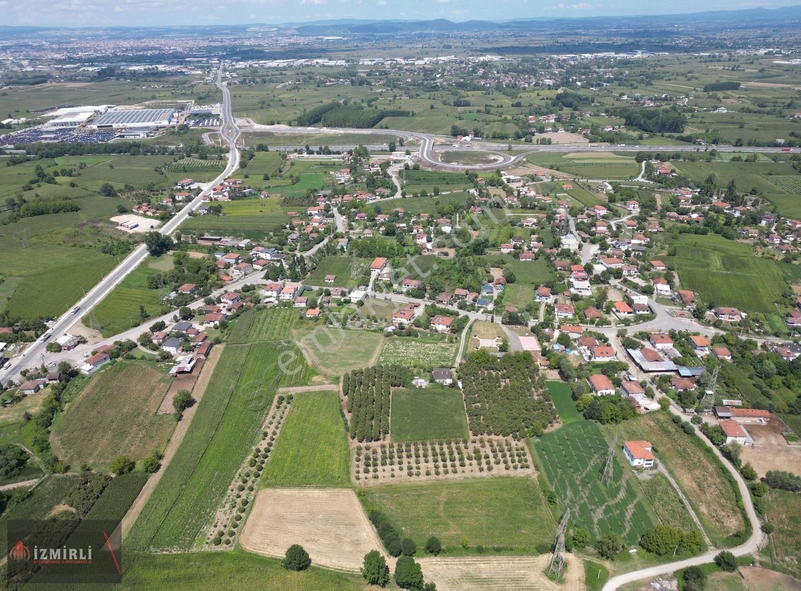 Erenler Kamışlı Satılık Tarla SAKARYA ERENLER KAMIŞLI MAH.İMAR SINIRINDA SATILIK ARAZİ