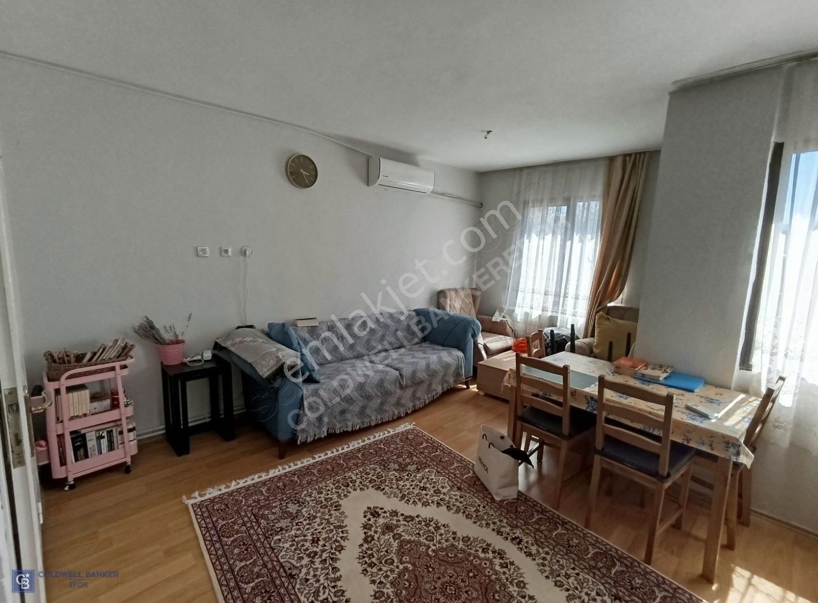 Konak Zafertepe Kiralık Daire Konak Eşrefpaşa'da Merkezi Konumda Doğalgazlı Kiralık 2+1 Daire