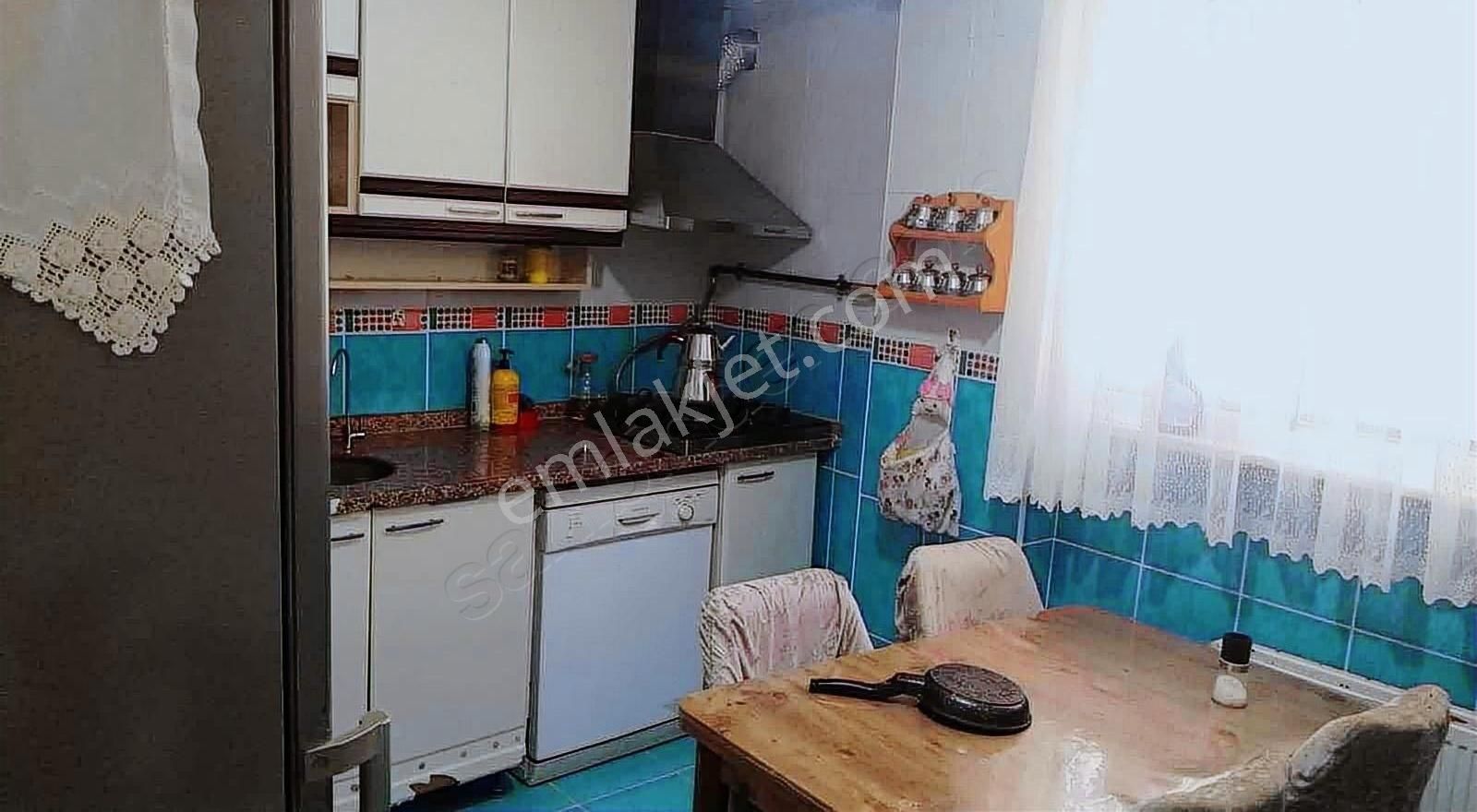 Pendik Ahmet Yesevi Satılık Daire 41 METRE HİSSELİ GENİŞ 2+1