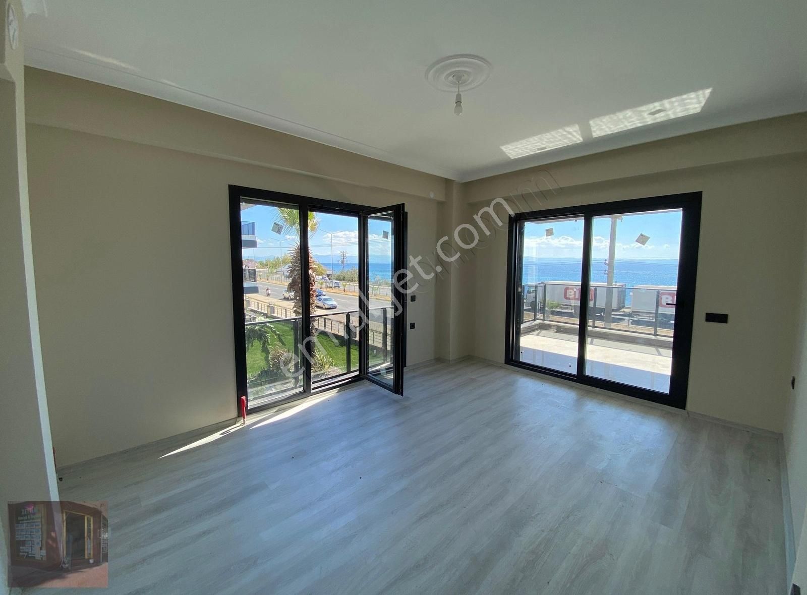 Güçlü Krdeşler Altınoluk Denize Sıfır Site'de 2+1 Lüks Daire'ler - Görsel 5