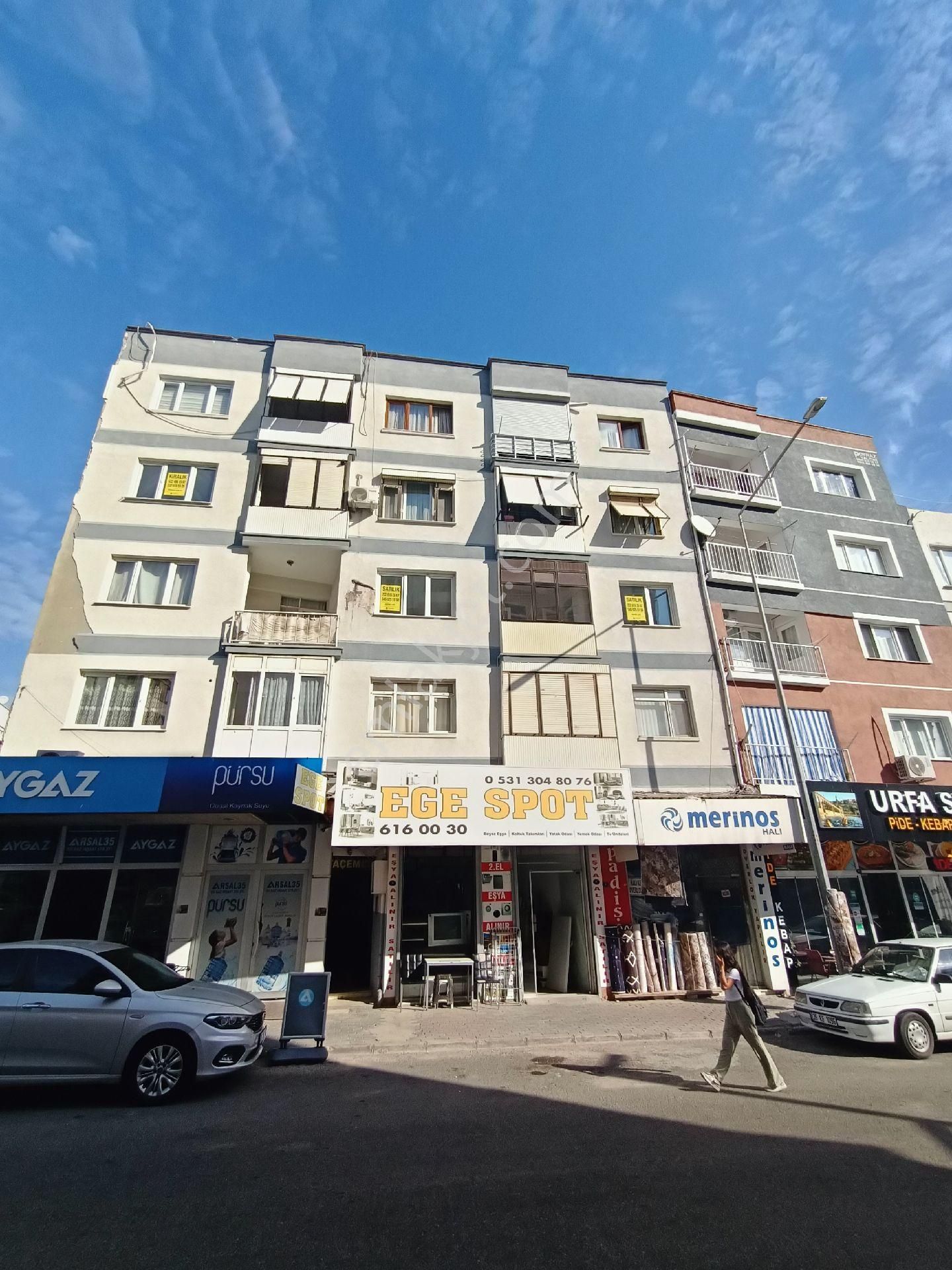 Aliağa Kazım Dirik Satılık Daire GÖZDE LİFE MERKEZDE KELEPİR FİYATA 3+1 ARAKAT DAİRE