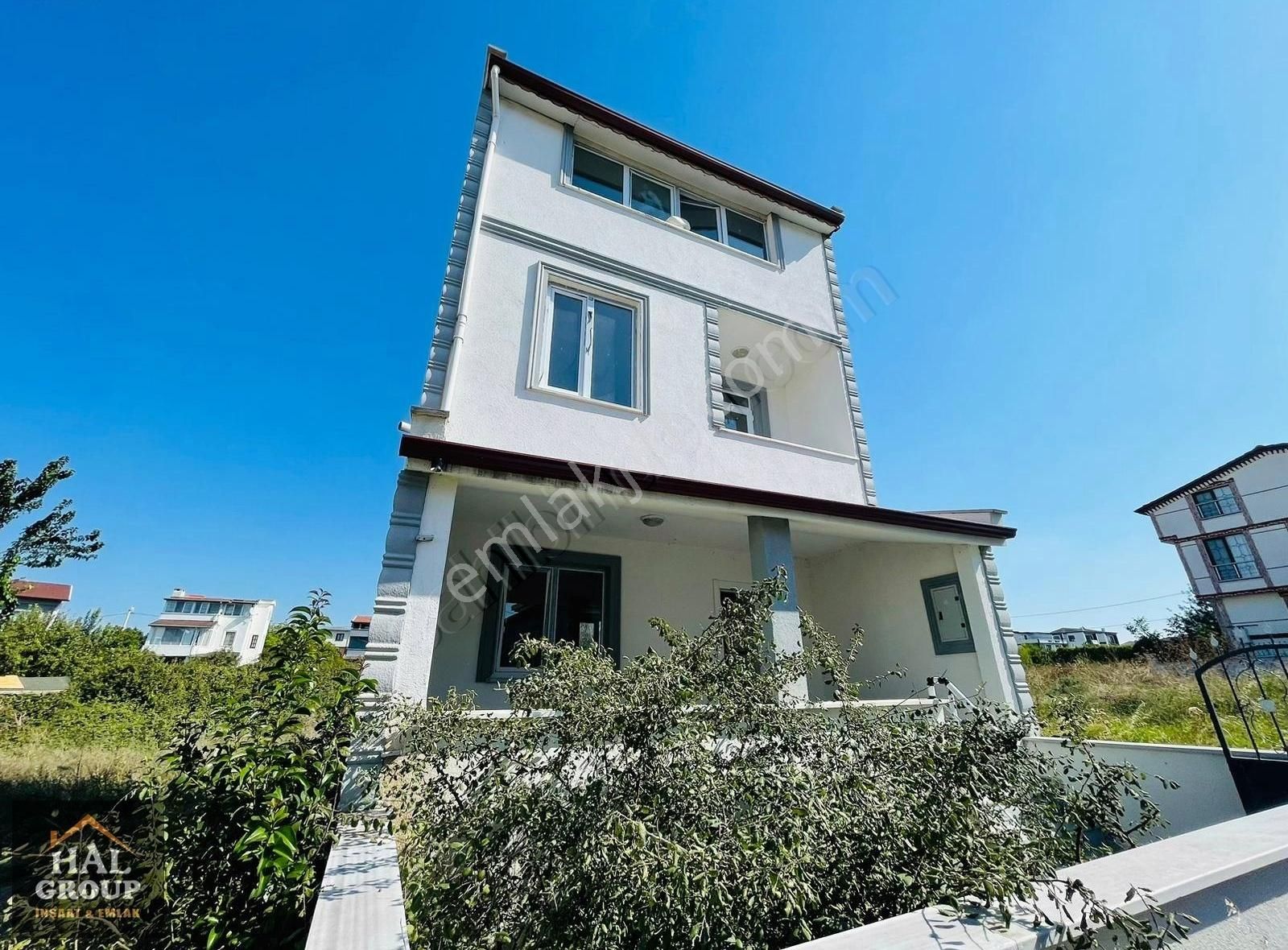 Marmaraereğlisi Yeniçiftlik Satılık Villa ╭╯HÂL GROUP╰╮5+1 SADECE 3 GÜN GEÇERLİ FIRSAT VİLLA