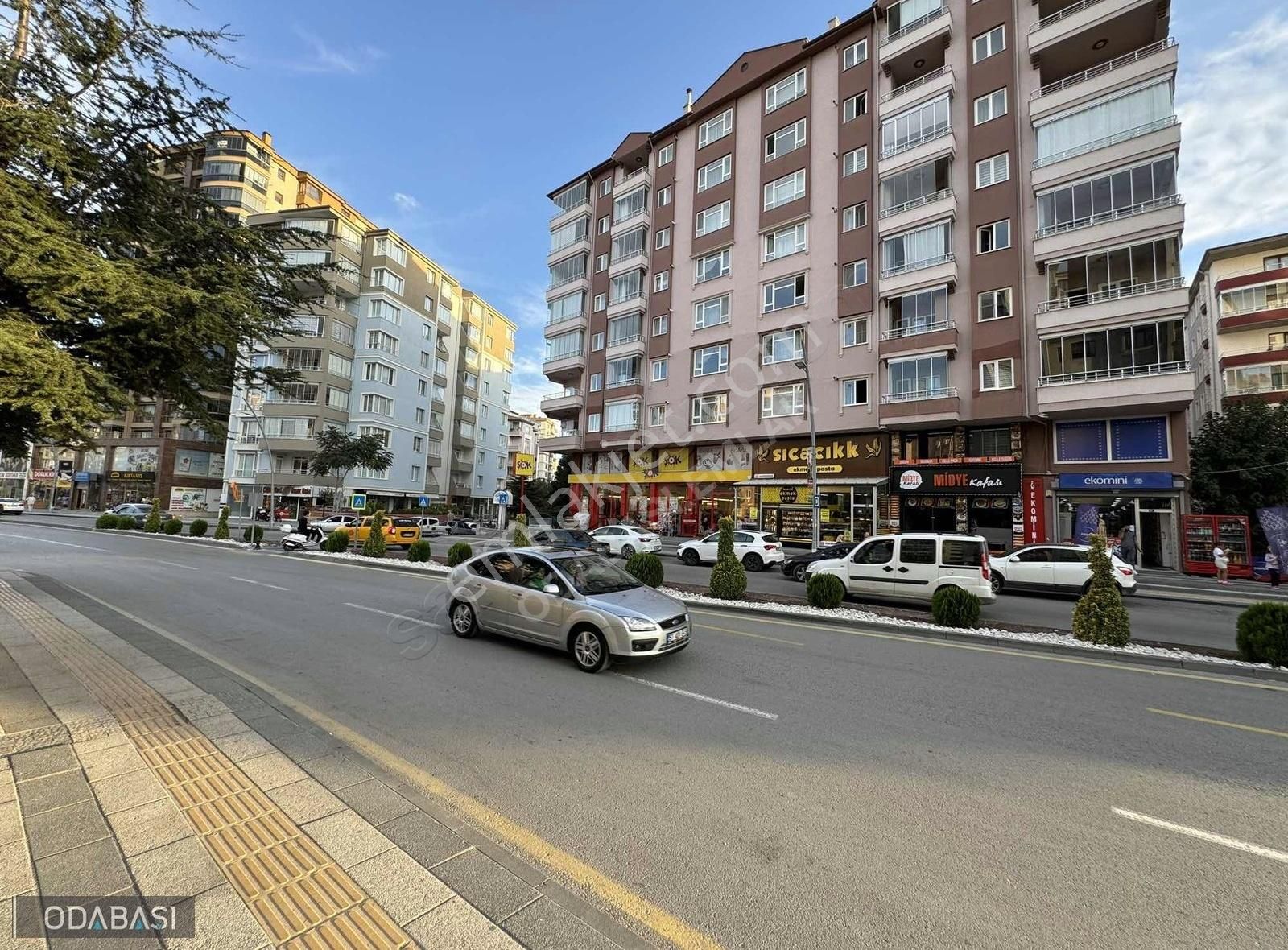 Niğde Merkez Aşağı Kayabaşı Satılık Daire ESKİ FERTEK YOLUNDA ÇOK GENİŞ 4+1 DAİRE