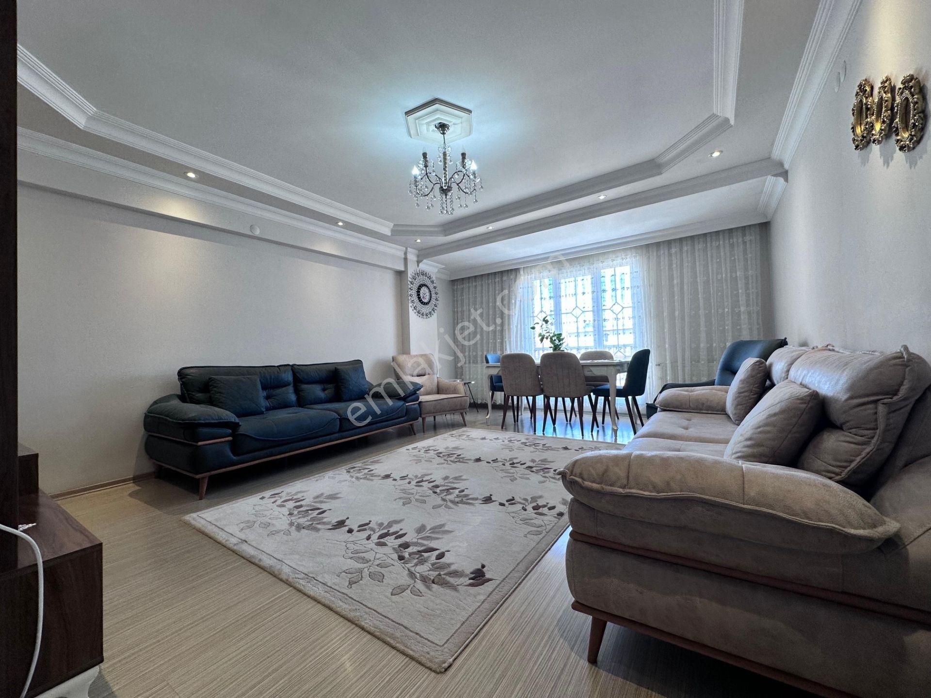 Esenyurt Yeşilkent Satılık Daire  YEŞİLKENT MAHALLESİ REYAP HASTANESİ DİBİ ÇİFT BALKON 140M2 DAİRE