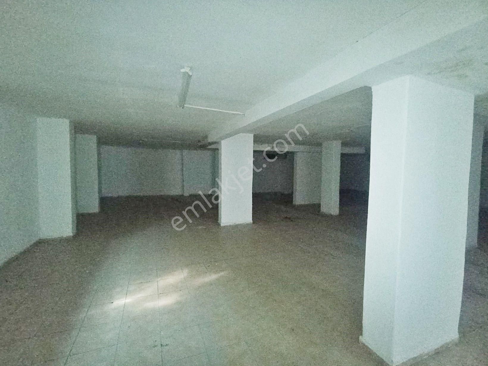 Rw Budur’dan İstiklal Caddesi Üzeri 685 M2 Depolu Satılık Dükkan - Görsel 8