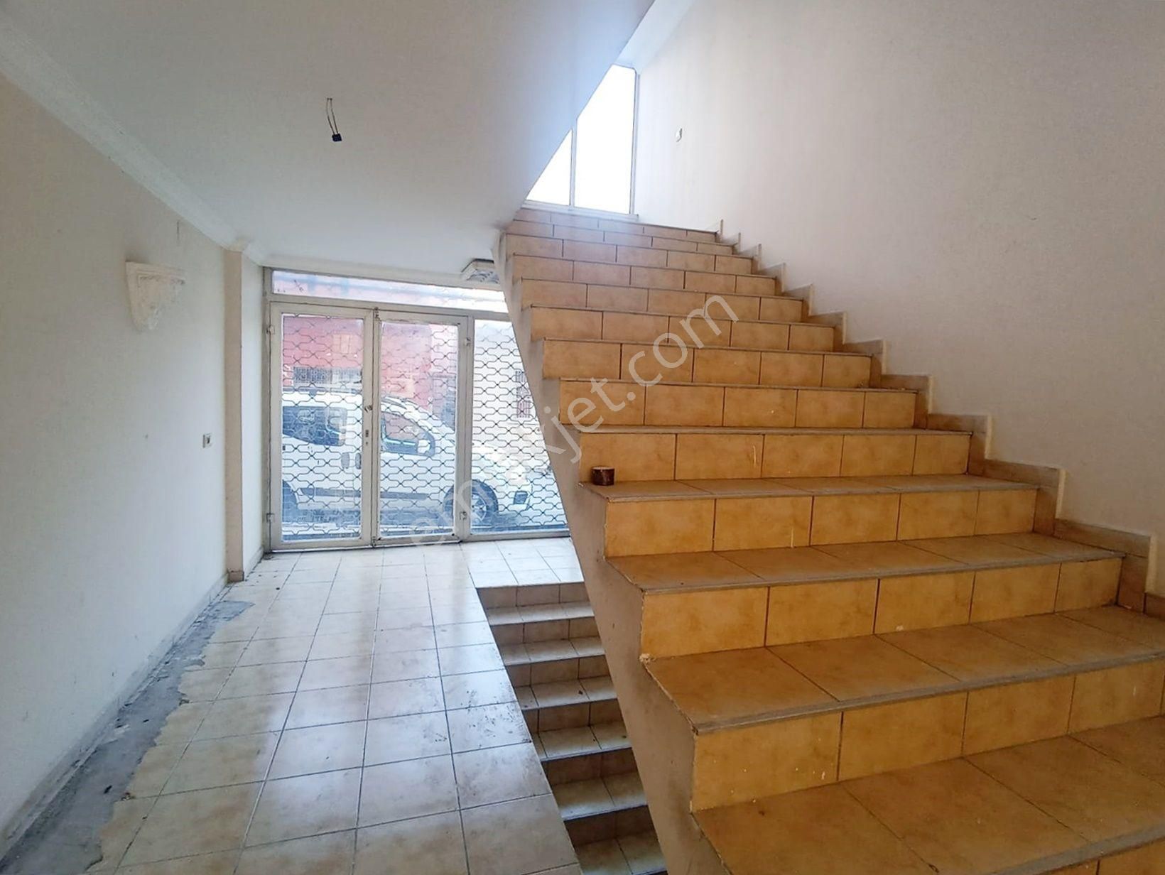 Rw Budur’dan İstiklal Caddesi Üzeri 685 M2 Depolu Satılık Dükkan - Görsel 6