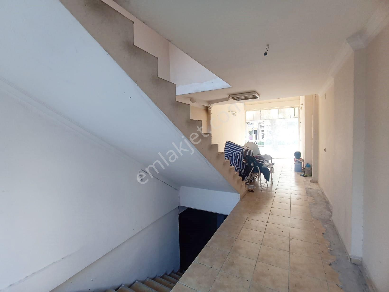 Rw Budur’dan İstiklal Caddesi Üzeri 685 M2 Depolu Satılık Dükkan - Görsel 5