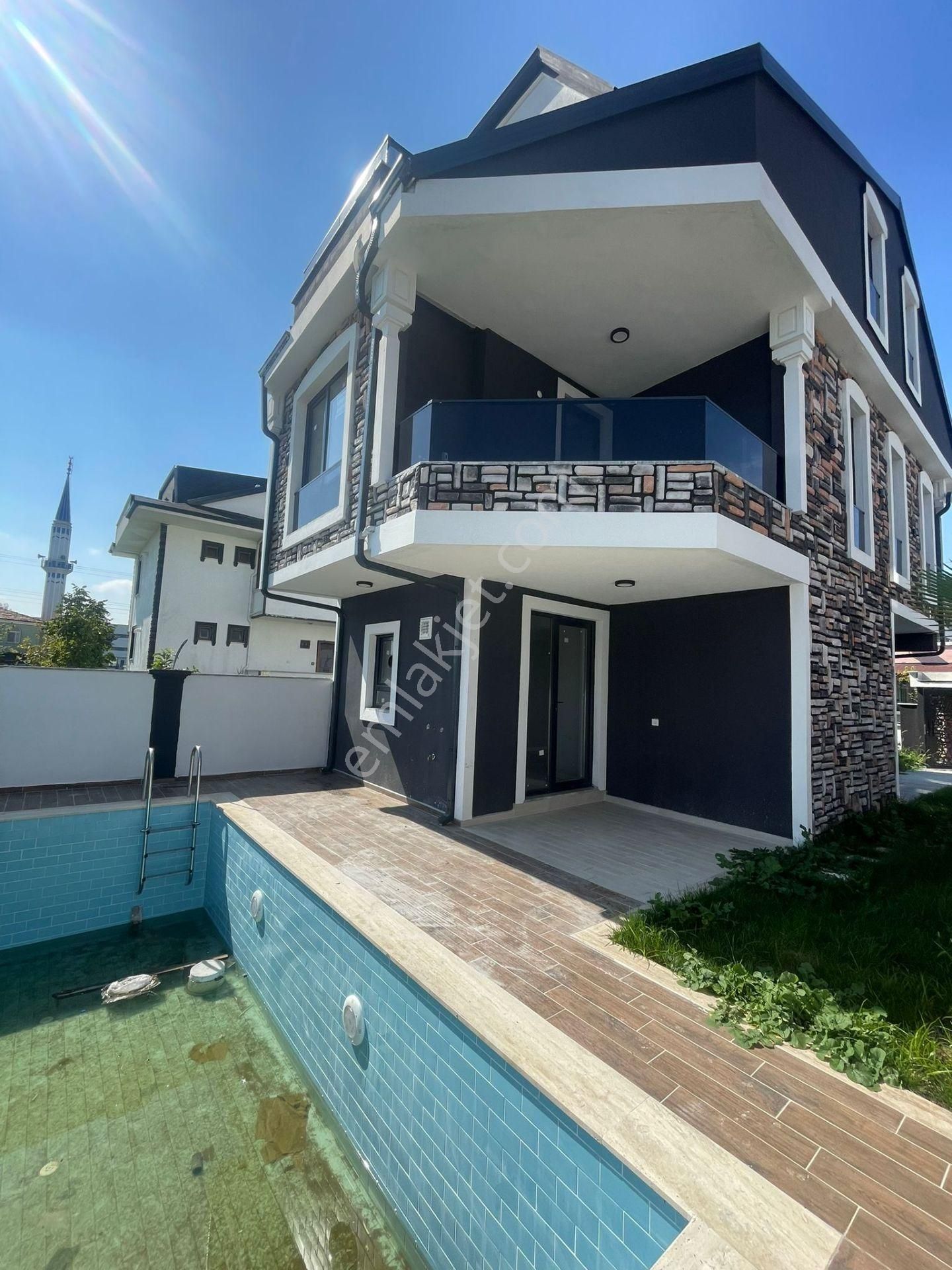 Kocaali Alandere Satılık Villa  SATILIK MÜSTAKİL VİLLA