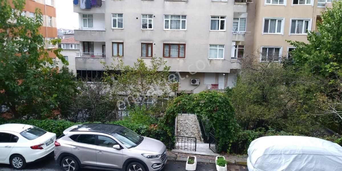 Beşiktaş Dikilitaş Kiralık Daire DİKİLİTAŞTA KISMİ EŞYALI KOMBİLİ OTOPARKLI DAİRE