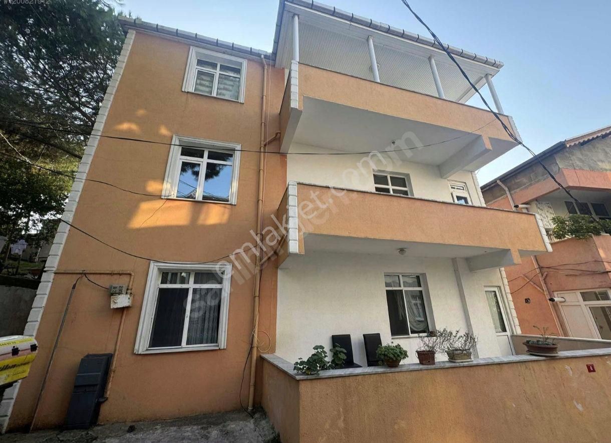 Beykoz Çubuklu Hastaneye Yakın Kiralık Daire Beykoz Çubukluda 140 M 3+1 Temiz Arakat Daire 