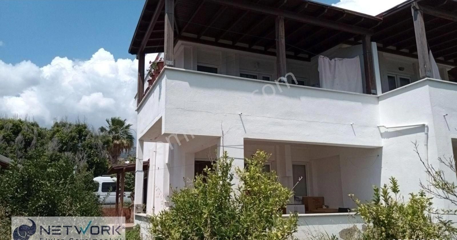 Bodrum Müskebi Satılık Villa Bodrum Ortakent ’te  Satılık Denize Yakın, 2+1 Müstakil Bahçeli, İkiz Villa