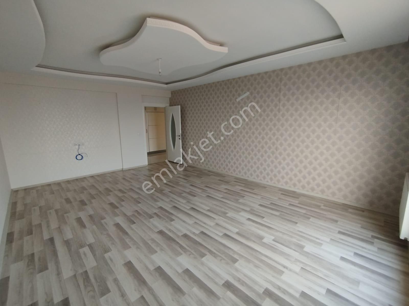 Onikişubat Yirmiikigün Satılık Daire Üniversite Civarında Satılık Lüx 4+1 165 M2 Daire