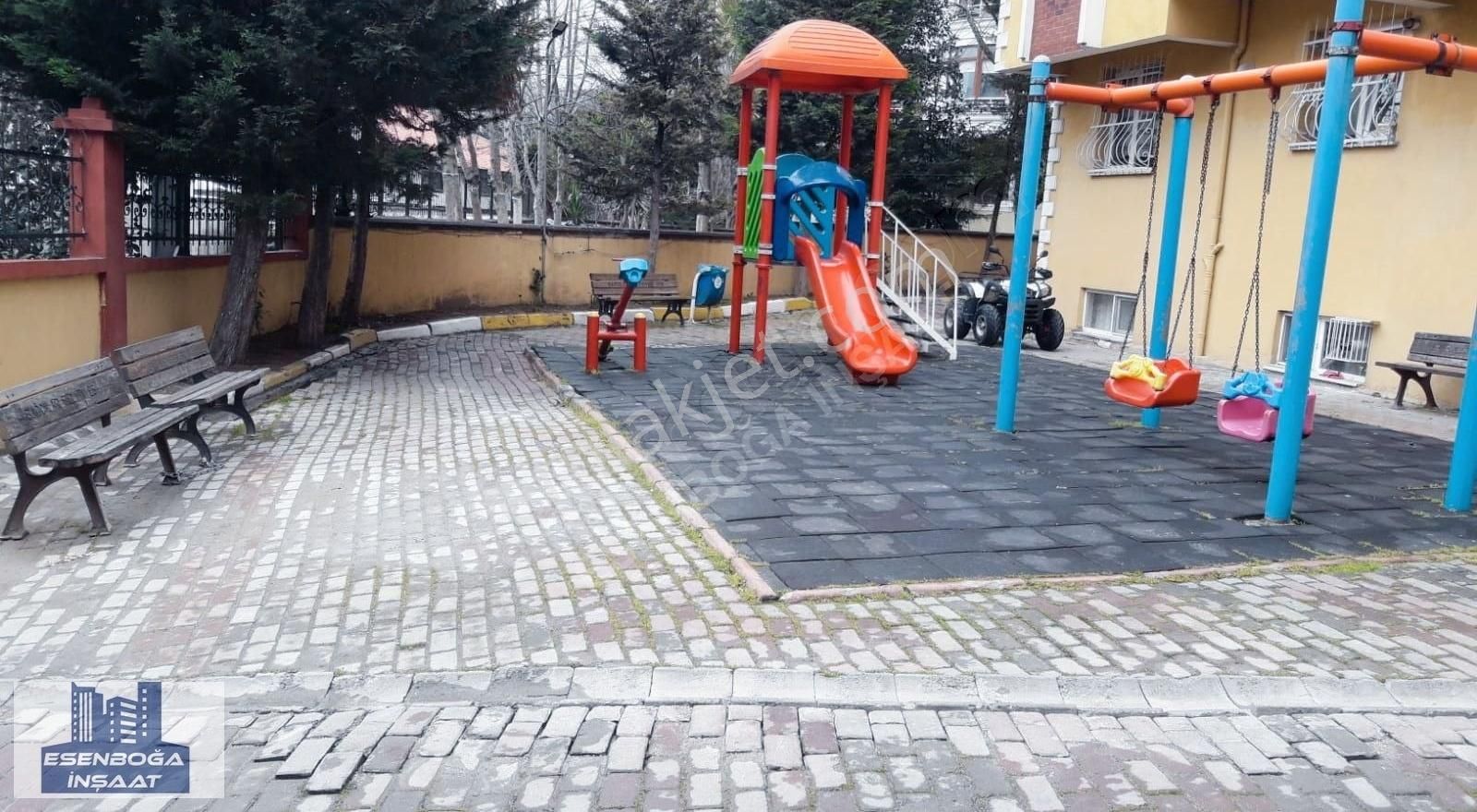 Bağcılar Bağlar Satılık Daire 3+1 yeşilvadi blokların da satılık daire