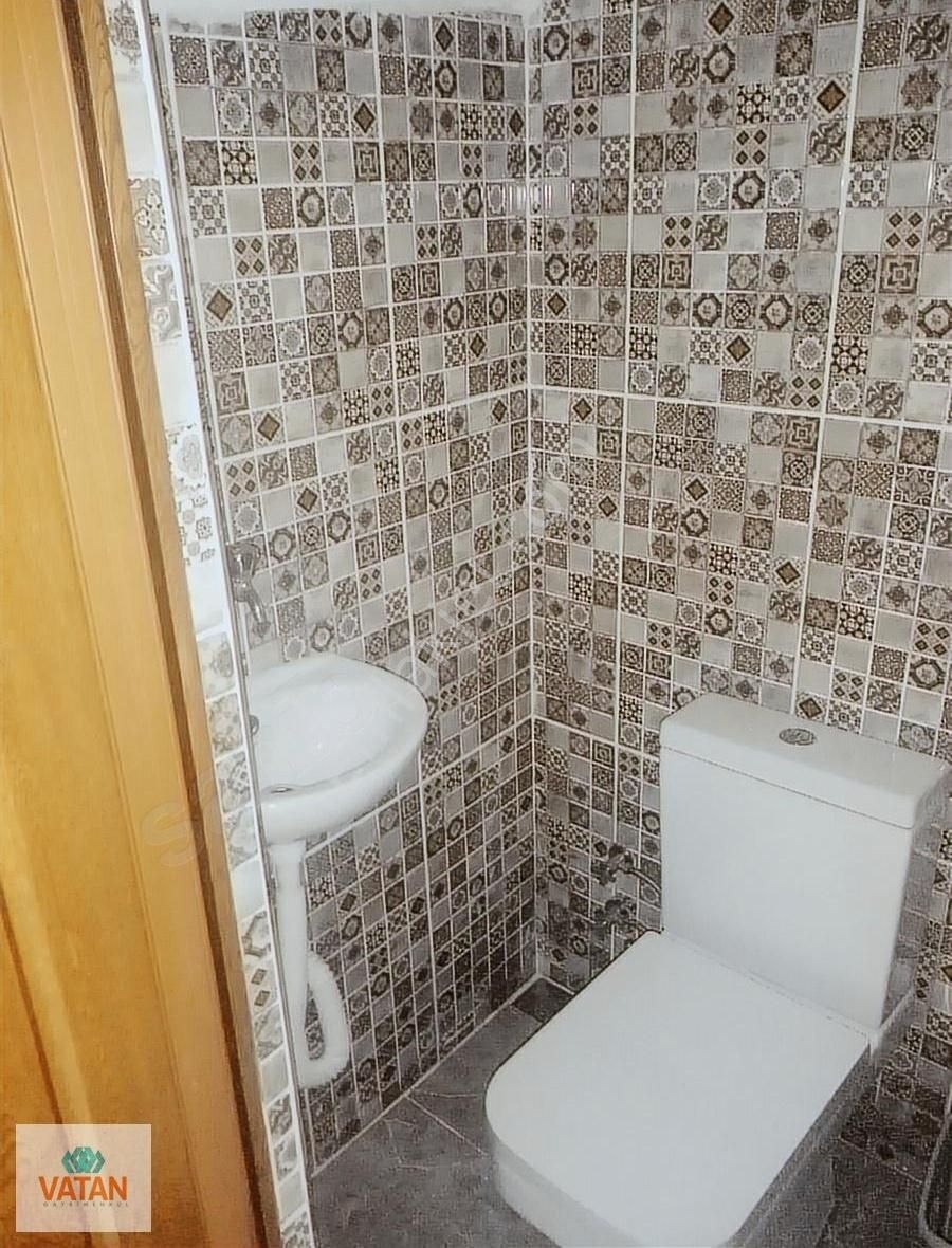 Fatih Balat Kiralık Bina Balat Merkez De Komple 3 Kat Kiralık Bina Ticari Verilmez