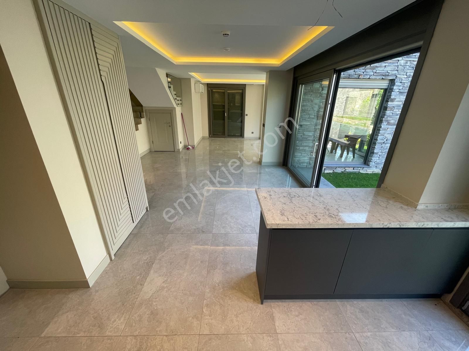 Sabri Pınarbaşı'dan Güre'de Eşsiz Mimarili Satılık Müstakil Villa - Görsel 19